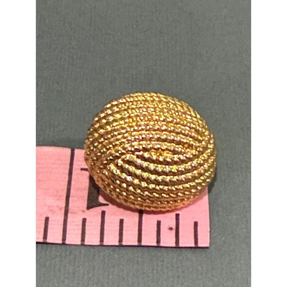 Vintage Gold Tone Button Earrings Twisted Rope Dome Studs Textured‎